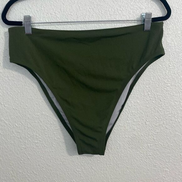 Shade and shore- Dark solid olive green bikini bottoms- high rise- Size XL - Picture 1 of 3
